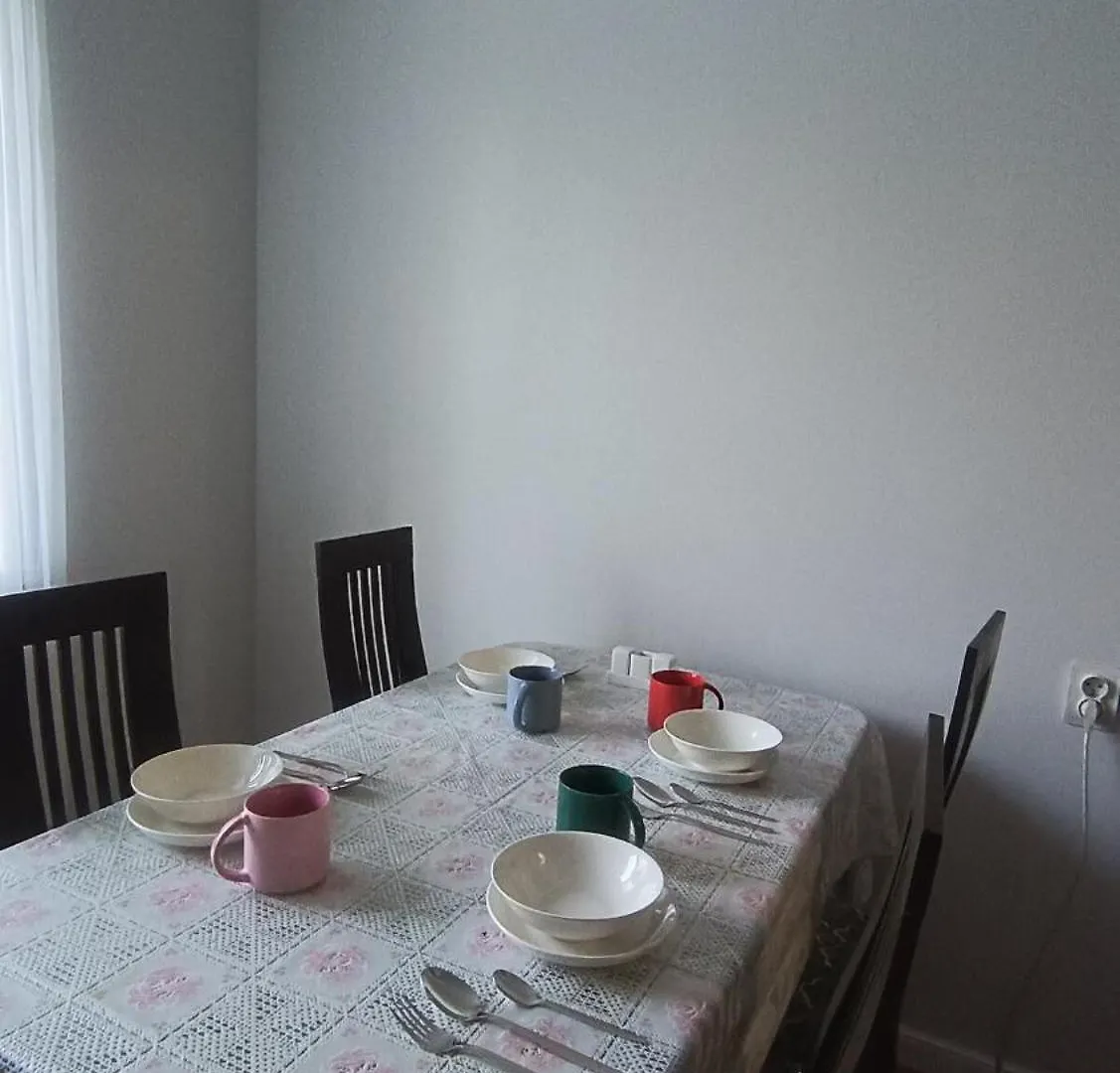 Cozy Apartment Near Alatau Metro Station Almatý Kazajstán