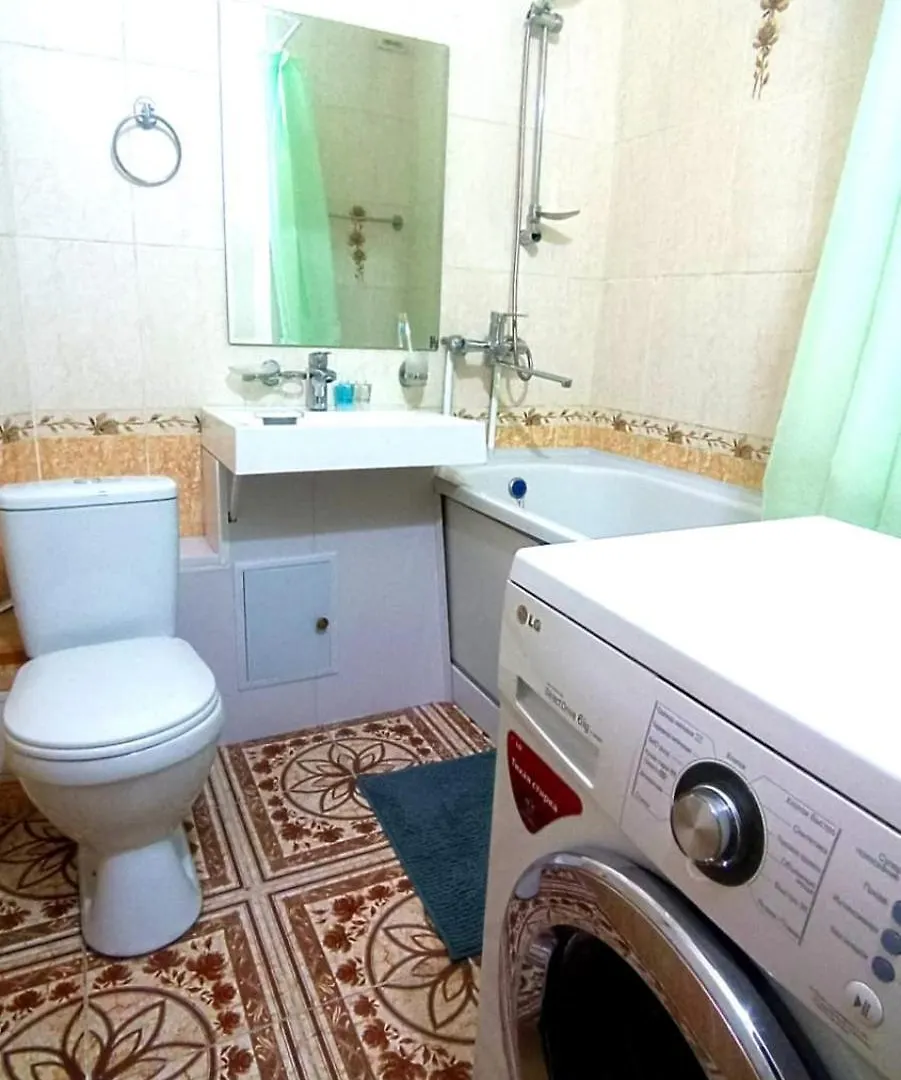 Cozy Apartment Near Alatau Metro Station Almatý